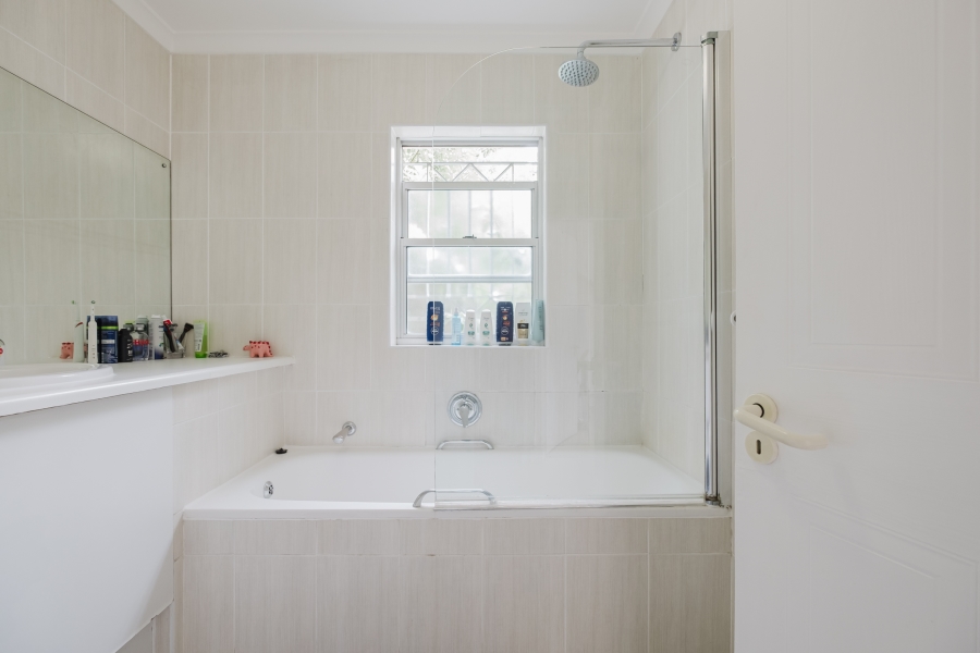 3 Bedroom Property for Sale in Gardens Western Cape